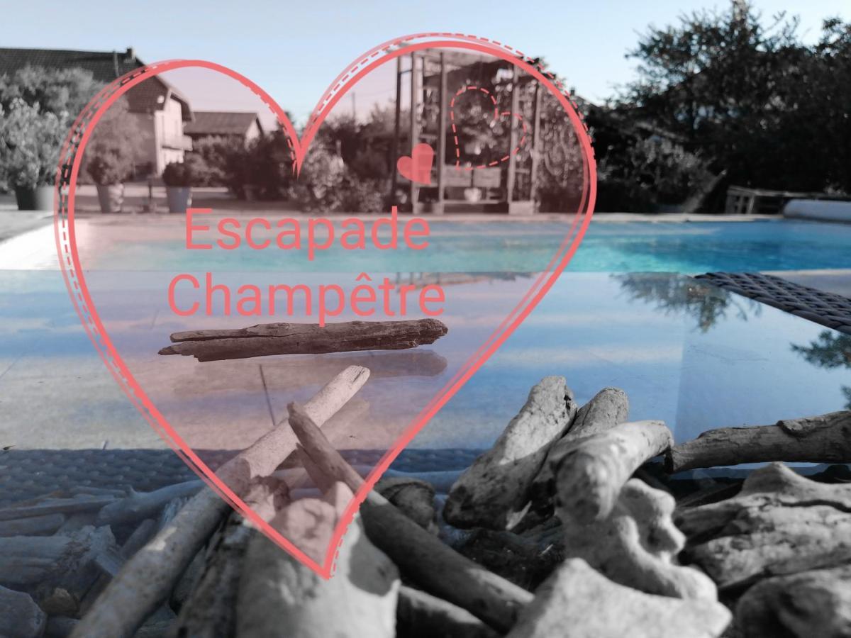 Escapade Champetre Bed & Breakfast Hauteville-sur-Fier Exterior photo