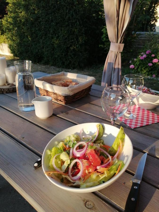 Escapade Champetre Bed & Breakfast Hauteville-sur-Fier Exterior photo